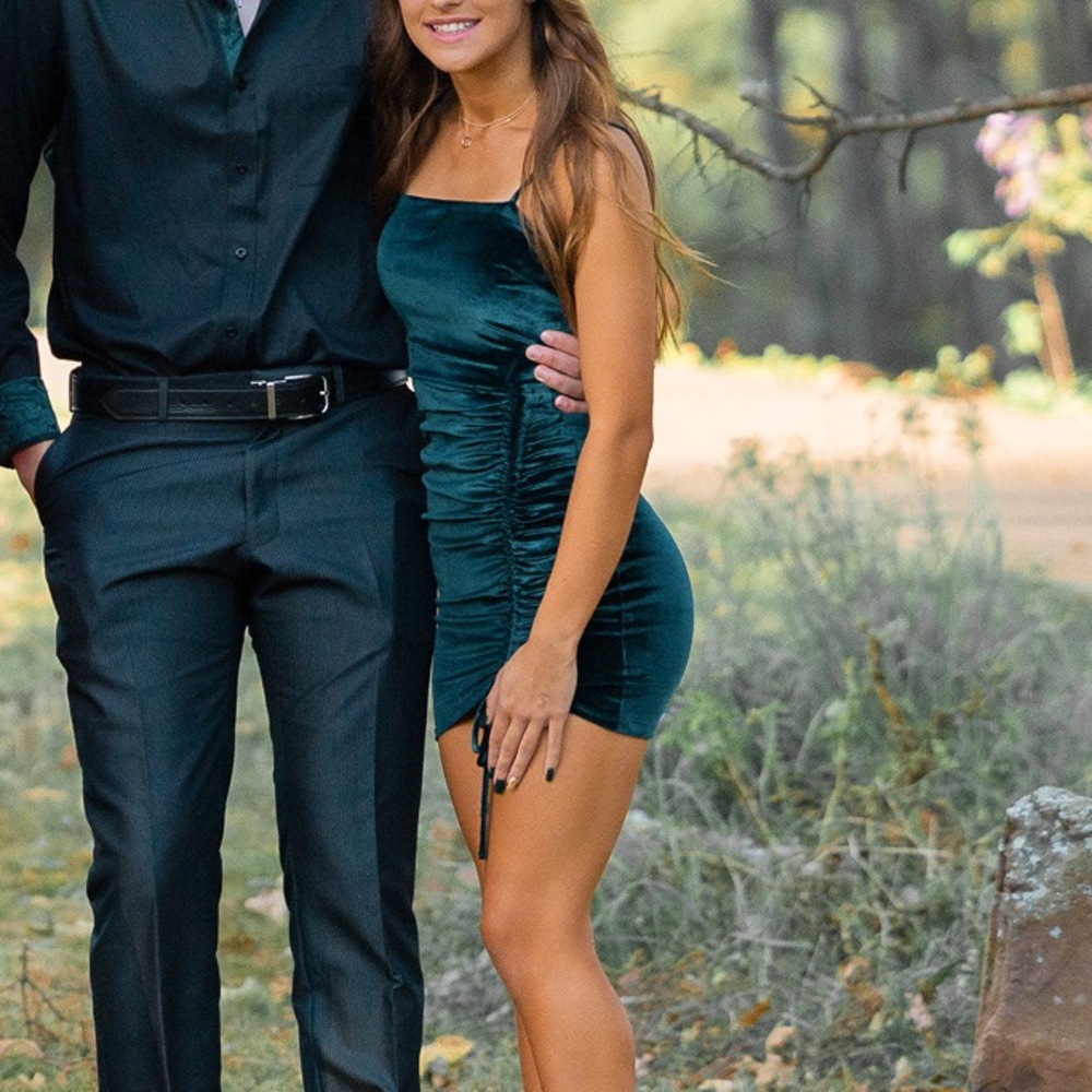 velvet dark green bodycon dress